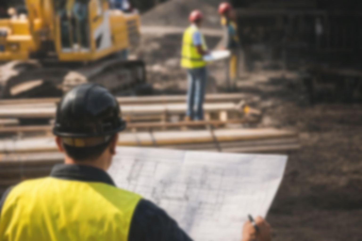 Estructura metálica de nave industrial en construcción